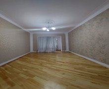 Satılır Köhnə Tikili İnşaatçılar m., Yasamalda r.