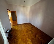 Satılır Köhnə Tikili Yeni Günəşli qəs., Suraxanı r. Satılır Köhnə Tikili Yeni Günəşli qəs., Suraxanı r.