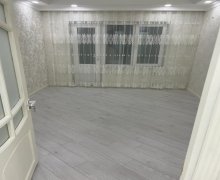 Satılır Köhnə Tikili Azadlıq m., 8-ci mikrorayon, Binəqədi r.