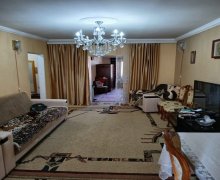 Satılır Köhnə Tikili İnşaatçılar m., Yasamal r.