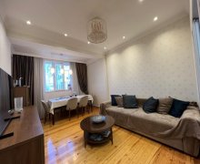 Satılır Yeni Tikili 4-cü mikrorayon, Nəsimi r.