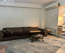 Satılır Yeni Tikili İnşaatçılar m., Yeni Yasamal qəs., Yasamal r.