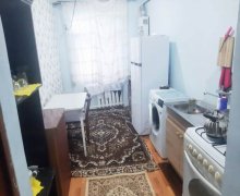 Satılır Köhnə Tikili 6-cı mikrorayon, Binəqədi r.