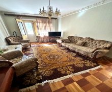 iceri seherde evlerin qiymeti İçərişəhər m., Səbail r.