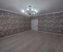 Satılır Köhnə Tikili Azadlıq m., 7-ci mikrorayon, Binəqədi r.