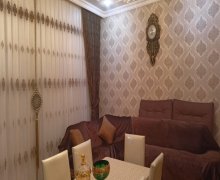 Satılır Yeni Tikili Qaraçuxur qəs., Suraxanı r.