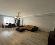 Satılır Yeni Tikili İnşaatçılar m., Yeni Yasamal qəs., Yasamal r.