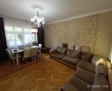 Satılır Köhnə Tikili Elmlər akademiyası m., Yasamal r.