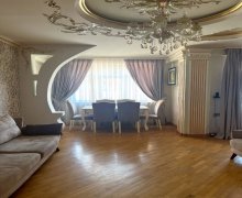 Satılır Yeni Tikili İnşaatçılar m., Yeni Yasamal qəs., Yasamal r.