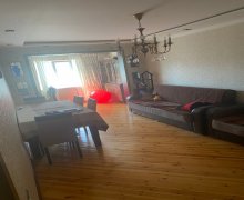 Satılır Köhnə Tikili Xalqlar dostluğu m., 8-ci kilometr, Nizami r.