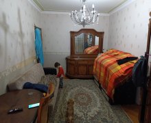 Satılır Köhnə Tikili Yeni Günəşli qəs., Suraxanı r. Satılır Köhnə Tikili Yeni Günəşli qəs., Suraxanı r.