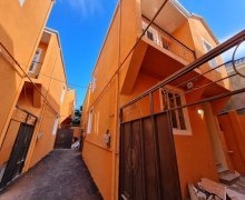 xirdalanda 2 mertebeli heyet evleri/villa Xırdalan ş. xirdalanda 2 mertebeli heyet evleri/villa Xırdalan ş.