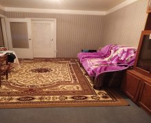 Satılır Köhnə Tikili Xalqlar dostluğu m., 8-ci kilometr, Nizami r.