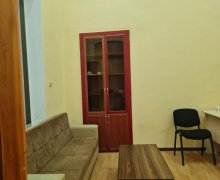 Kirayə (aylıq) Ofis İçərişəhər m., Səbail r.