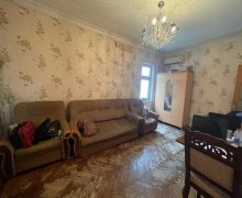 Satılır Köhnə Tikili Azadlıq m., 7-ci mikrorayon, Binəqədi r.