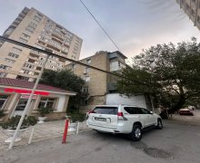 Satılır Köhnə Tikili İnşaatçılar m., Yasamal qəs., Yasamal r.