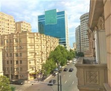 Satılır Köhnə Tikili Nizami m., Yasamal r.