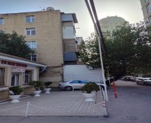 Satılır Köhnə Tikili İnşaatçılar m., Yasamal r. Satılır Köhnə Tikili İnşaatçılar m., Yasamal r.