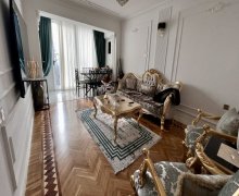 Satılır Köhnə Tikili Memar Əcəmi m., 5-ci mikrorayon, Nəsimi r.