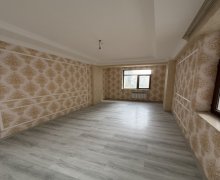 Satılır Yeni Tikili İnşaatçılar m., Yeni Yasamal qəs., Yasamal r.