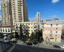 Satılır Köhnə Tikili 28 May m., Səbail r.
