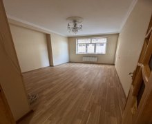 Satılır Yeni Tikili İnşaatçılar m., Yeni Yasamal qəs., Yasamal r.