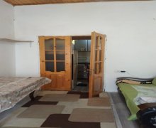 iceri seherde aylıq kiraye evler İçərişəhər m., Səbail r.