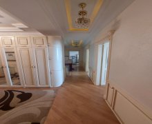 Satılır Yeni Tikili Azadlıq m., 8-ci mikrorayon, Binəqədi r.