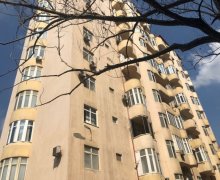 Satılır Yeni Tikili Elmlər akademiyası m., Yasamal r.