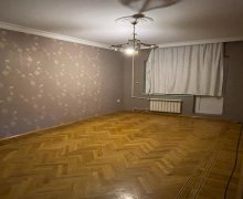 Satılır Köhnə Tikili Əhmədli m., Əhmədli, Xətai r.