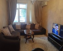 Satılır Köhnə Tikili Memar Əcəmi m., 4-cü mikrorayon, Nəsimi r.