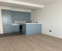 Satılır Yeni Tikili Azadlıq m., 7-ci mikrorayon, Binəqədi r.