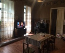 Satılır Köhnə Tikili Sahil m., Səbail r.