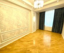 qara qarayevde satilan evler Qara Qarayev m., Nizami r.