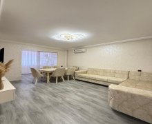 Satılır Köhnə Tikili Köhnə Günəşli qəs., Xətai r. Satılır Köhnə Tikili Köhnə Günəşli qəs., Xətai r.