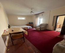 1 otaqli aylıq heyet evi kiraye/villa Xırdalan ş. 1 otaqli aylıq heyet evi kiraye/villa Xırdalan ş.