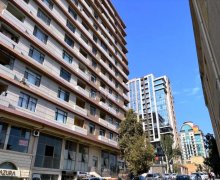 Satılır Yeni Tikili 28 May m., Nəsimi r.