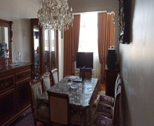 Satılır Köhnə Tikili Azadlıq m., 7-ci mikrorayon, Binəqədi r.