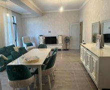 Satılır Yeni Tikili Qara Qarayev m., Nizami r.