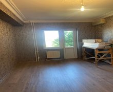 Satılır Yeni Tikili Elmlər akademiyası m., Yasamal r.