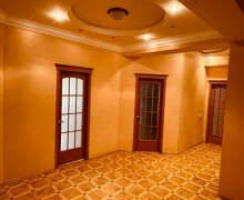 Satılır Yeni Tikili Azadlıq m., 8-ci mikrorayon, Binəqədi r.