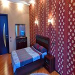 Посуточно 3 комнатная Новостройка, м. 28 Мая метро, Насими район 4