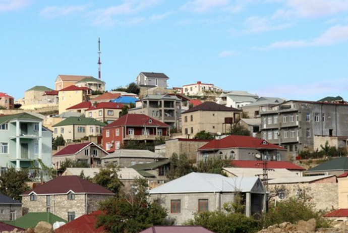 Komitə sədri qanunsuz evlərin tikilməsində əsas günahkarları - AÇIQLADI